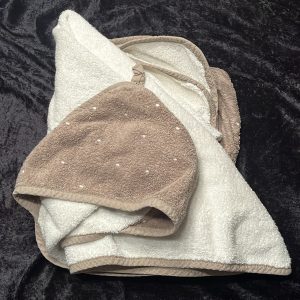 2 Babyhåndklær med hette str 75x75cm