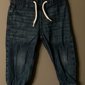 HM jeans str 92